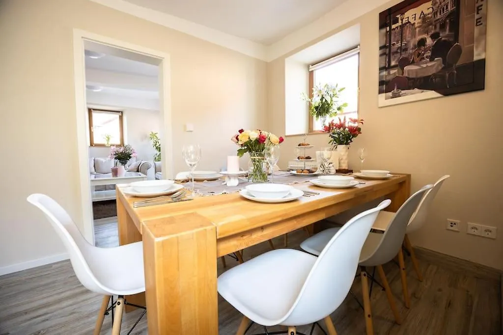 Apartment Villa Vanilla Im Burgdorf 11 P. Neidenstein